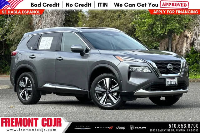 2023 Nissan Rogue Platinum FWD photo