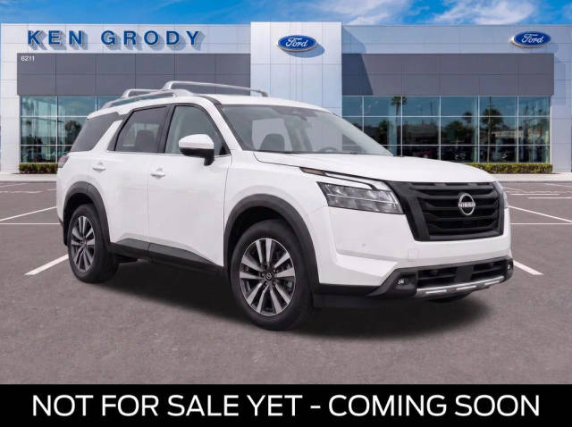 2023 Nissan Pathfinder SL FWD photo