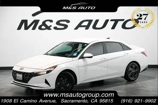 2023 Hyundai Elantra Blue FWD photo