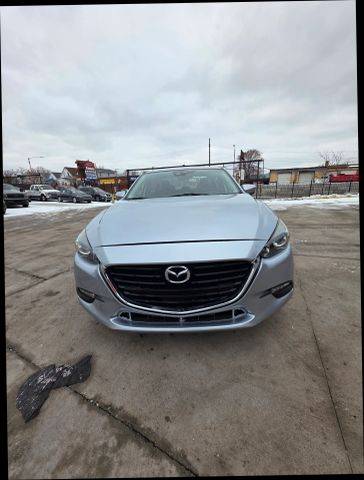 2018 Mazda 3 Touring FWD photo