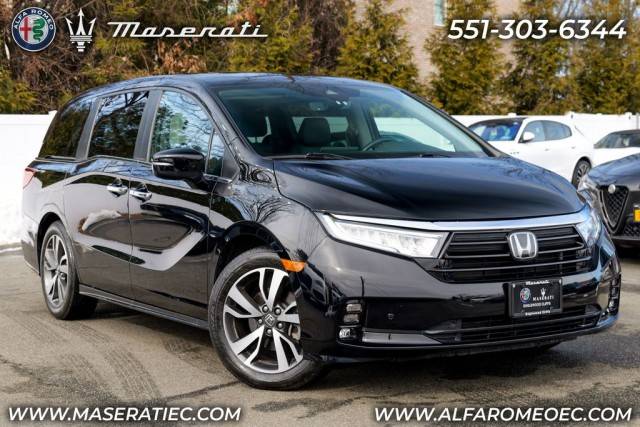 2023 Honda Odyssey Touring FWD photo