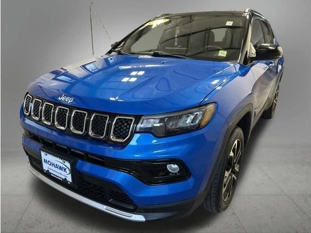 2023 Jeep Compass Limited 4WD photo