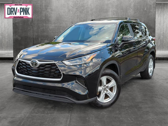 2023 Toyota Highlander L FWD photo