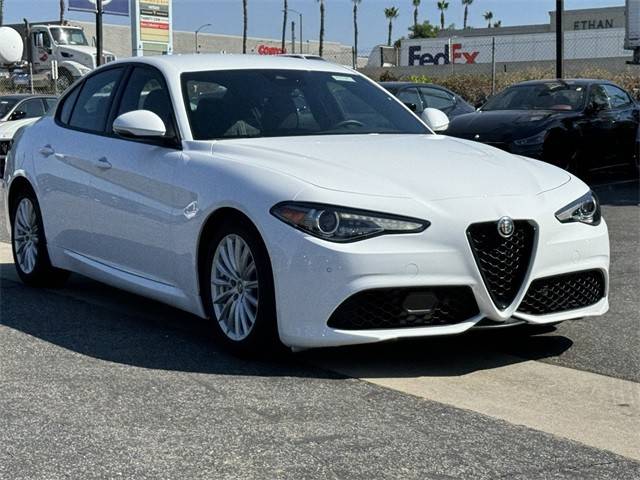 2023 Alfa Romeo Giulia  RWD photo