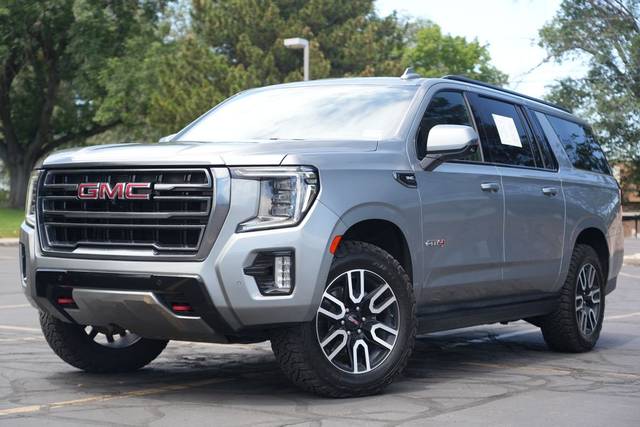 2023 GMC Yukon XL AT4 4WD photo