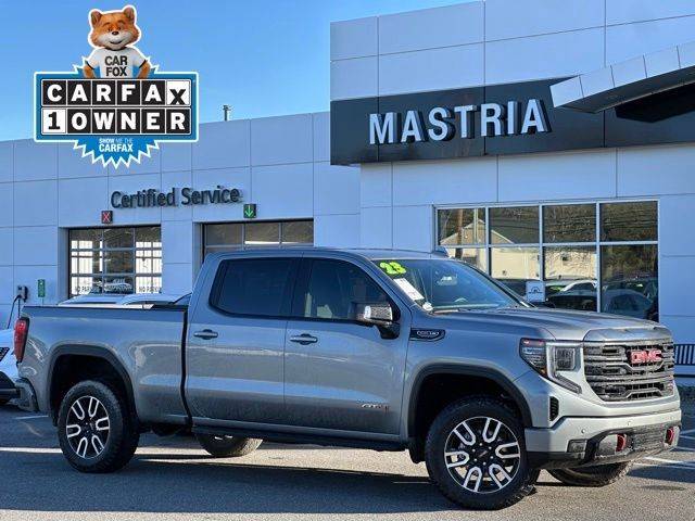 2023 GMC Sierra 1500 AT4 4WD photo