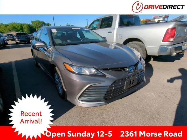 2023 Toyota Camry Hybrid LE FWD photo
