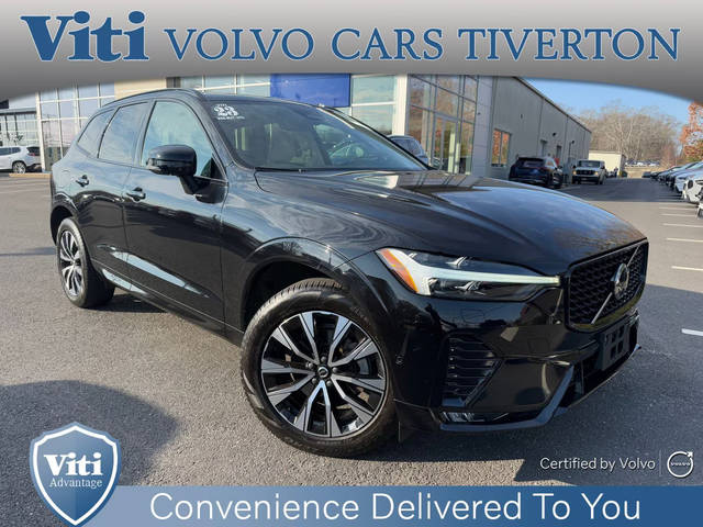 2023 Volvo XC60 Plus Dark Theme AWD photo
