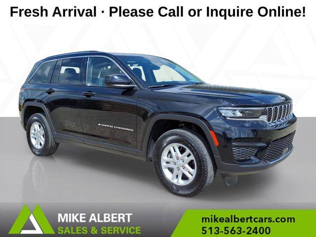 2023 Jeep Grand Cherokee Laredo 4WD photo