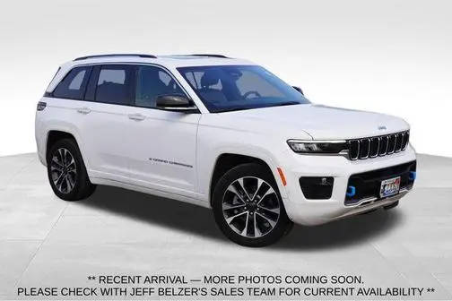 2023 Jeep Grand Cherokee Overland 4WD photo