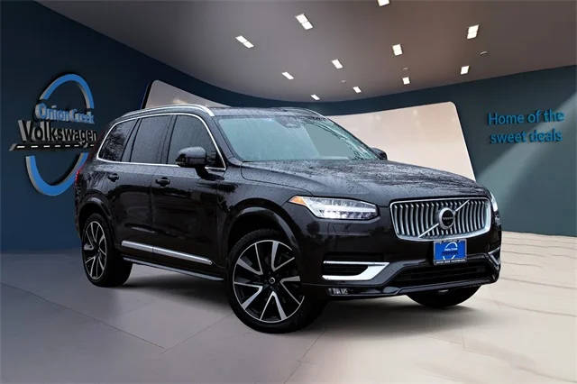 2023 Volvo XC90 Plus AWD photo