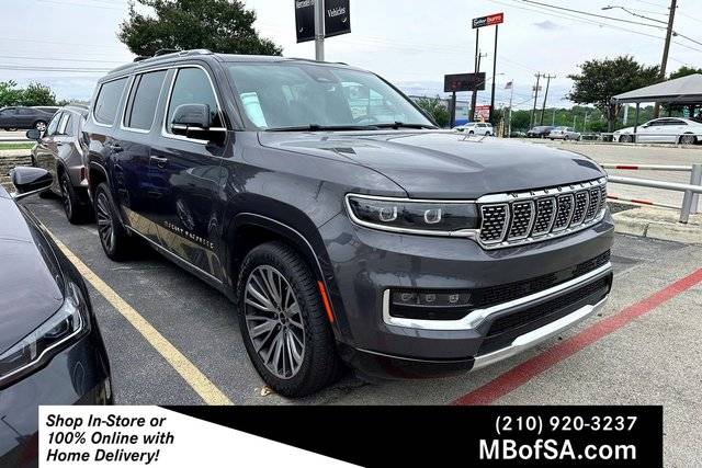 2023 Jeep Grand Wagoneer Series III 4WD photo