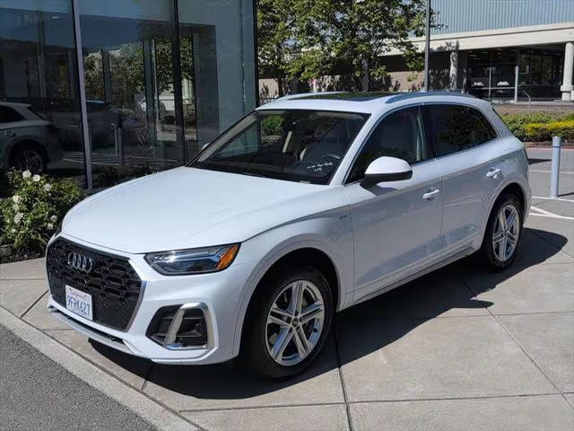 2023 Audi Q5 S line Premium AWD photo