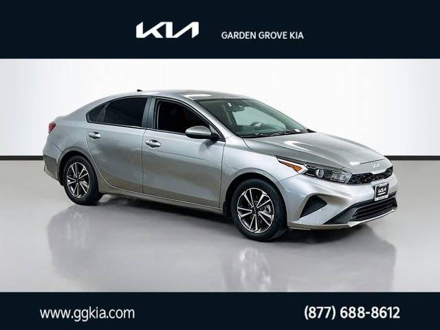 2023 Kia Forte LXS FWD photo