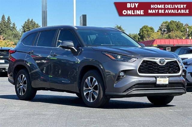 2023 Toyota Highlander XLE FWD photo