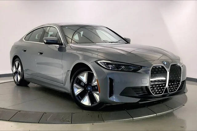 2023 BMW i4 eDrive35 RWD photo