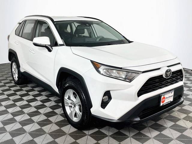 2021 Toyota RAV4 XLE FWD photo