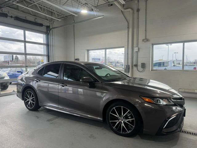 2023 Toyota Camry SE AWD photo