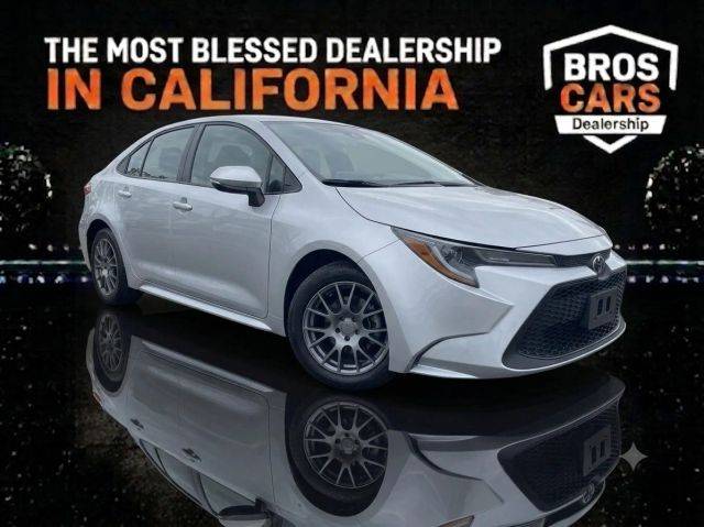 2021 Toyota Corolla LE FWD photo