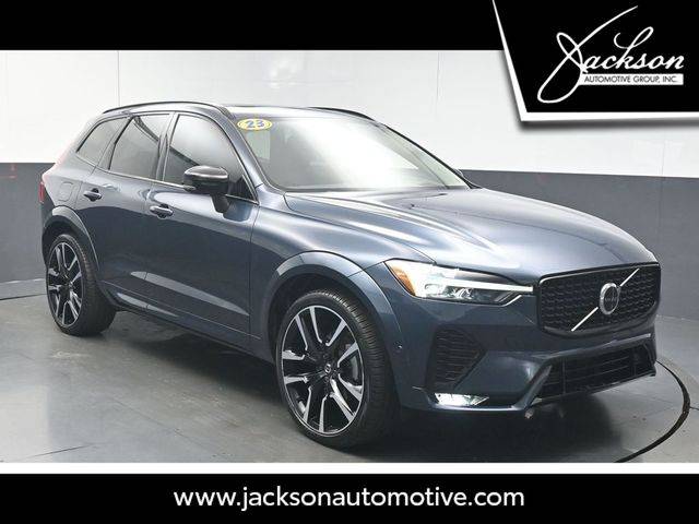 2023 Volvo XC60 Ultimate Dark Theme FWD photo