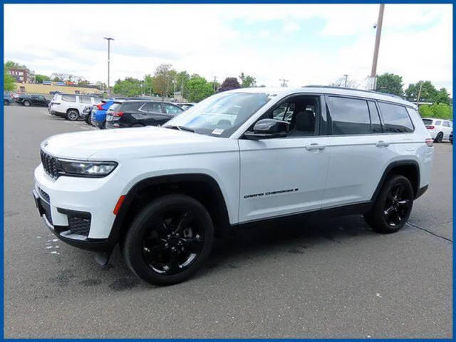 2023 Jeep Grand Cherokee L Altitude 4WD photo