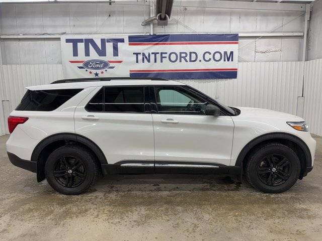 2023 Ford Explorer XLT 4WD photo