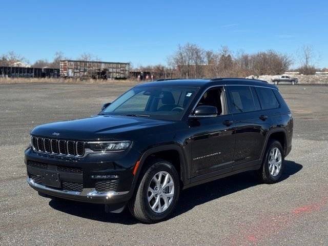 2023 Jeep Grand Cherokee L Limited 4WD photo