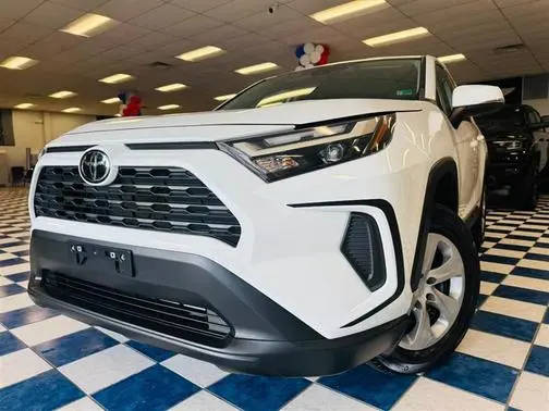2023 Toyota RAV4 LE AWD photo