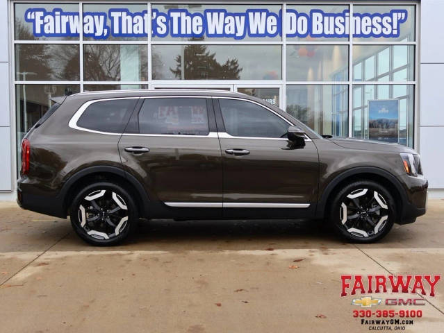 2023 Kia Telluride S AWD photo