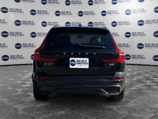 2023 Volvo XC60 Plus Dark Theme AWD photo