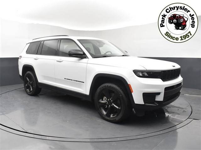 2023 Jeep Grand Cherokee L Altitude 4WD photo