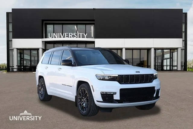 2023 Jeep Grand Cherokee L Summit Reserve 4WD photo