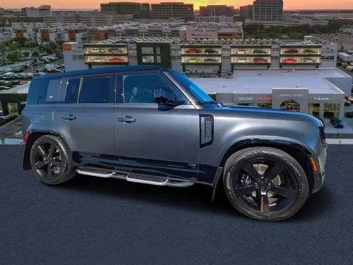 2023 Land Rover Defender 110 V8 AWD photo