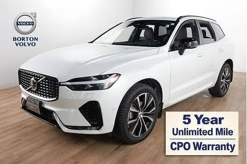 2023 Volvo XC60 Plus Dark Theme AWD photo
