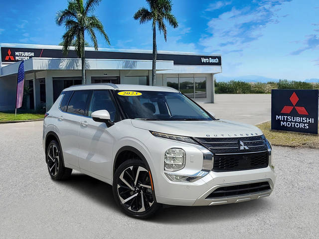 2023 Mitsubishi Outlander SEL 40th Anniversary AWD photo