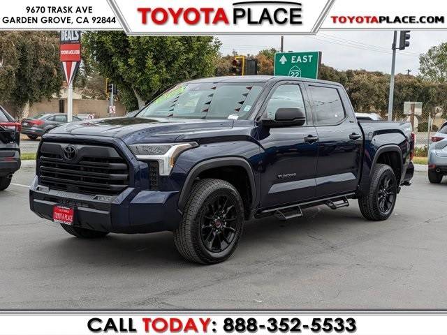 2023 Toyota Tundra SR5 4WD photo