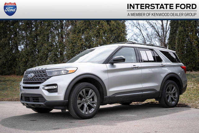2023 Ford Explorer XLT 4WD photo