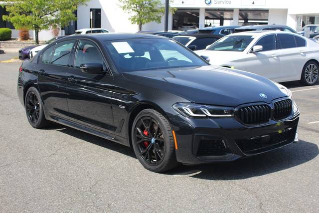 2023 BMW 5 Series 530e xDrive AWD photo