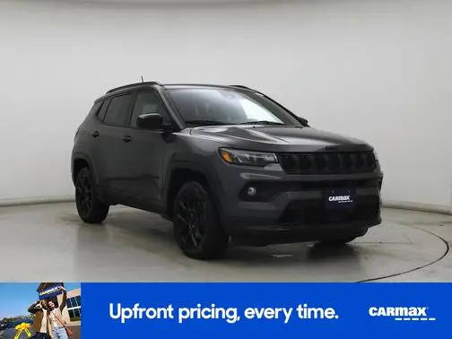 2023 Jeep Compass Altitude 4WD photo