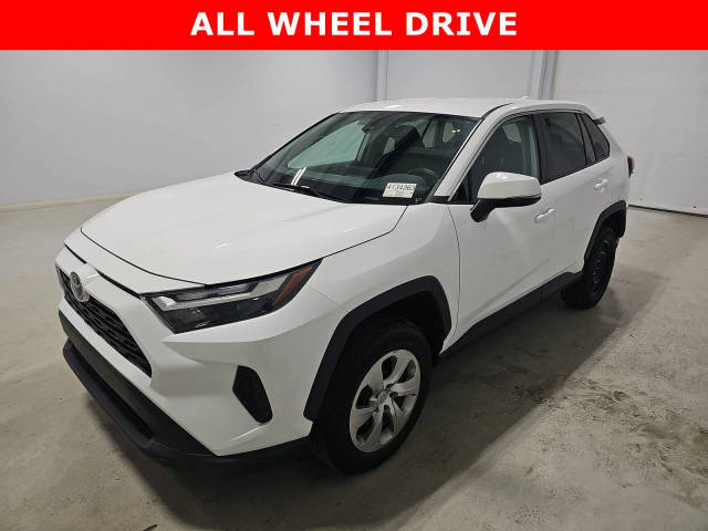 2023 Toyota RAV4 LE AWD photo