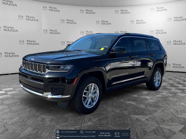 2023 Jeep Grand Cherokee L Laredo 4WD photo