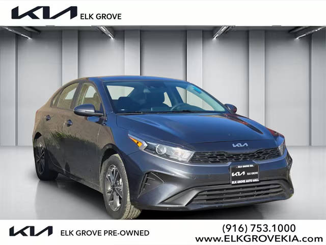 2023 Kia Forte LXS FWD photo