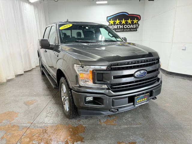 2019 Ford F-150 XLT 4WD photo