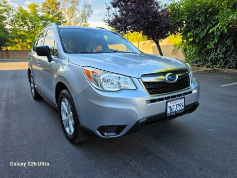 2015 Subaru Forester 2.5i AWD photo
