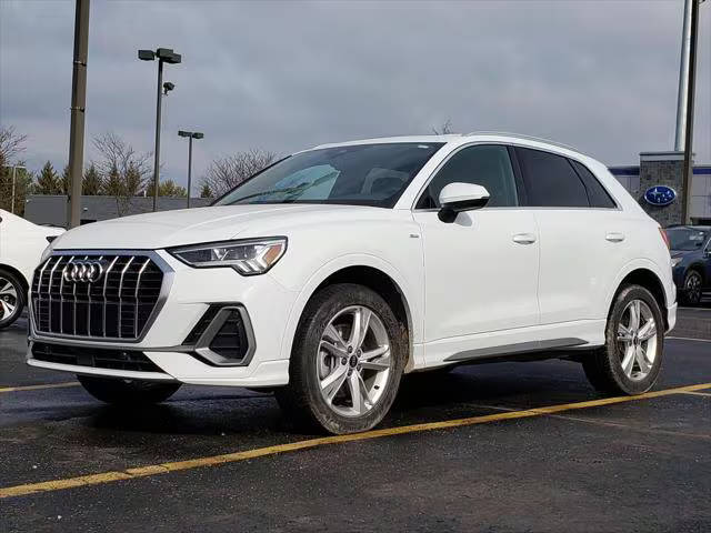 2023 Audi Q3 S line Premium AWD photo
