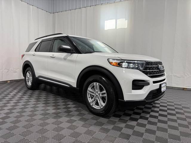 2023 Ford Explorer XLT 4WD photo