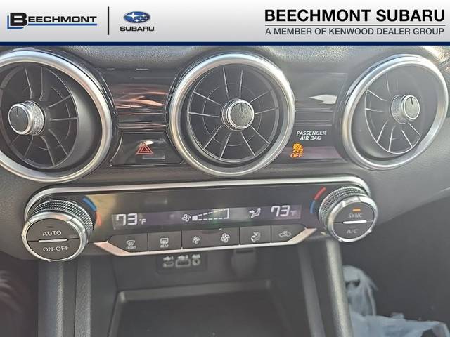 2023 Nissan Sentra SR FWD photo