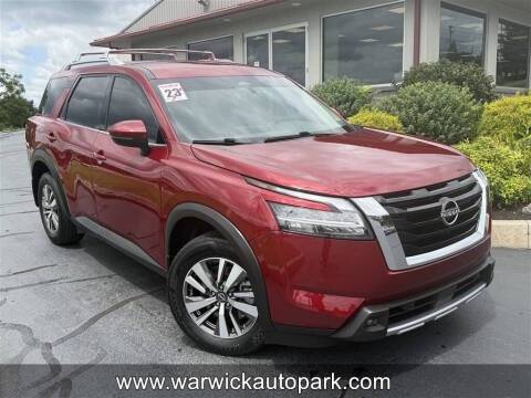 2023 Nissan Pathfinder SL 4WD photo