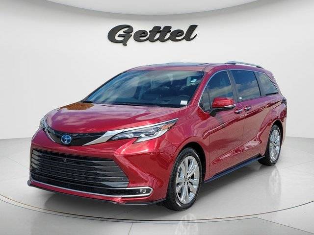 2023 Toyota Sienna Platinum FWD photo