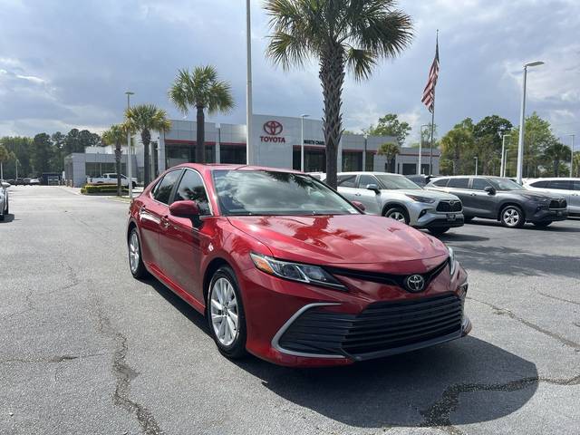 2023 Toyota Camry LE FWD photo